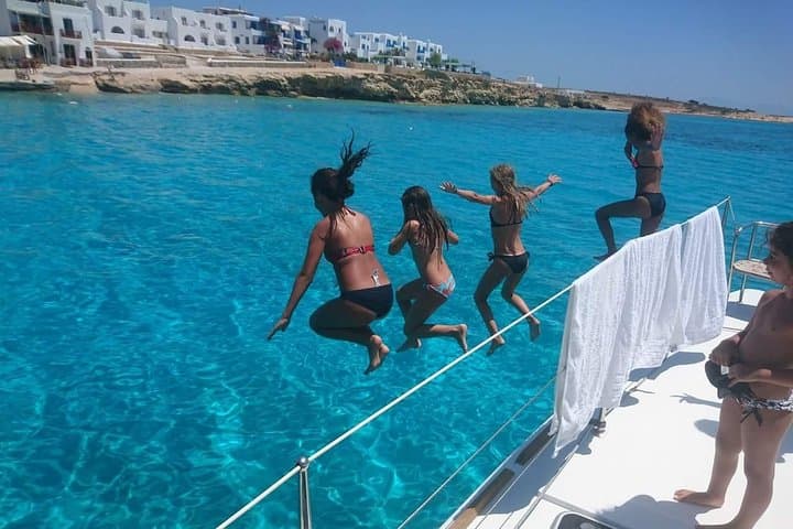 Sail from Naxos to Paros and Panteronisia — Private Catamaran Day Cruise photo 5