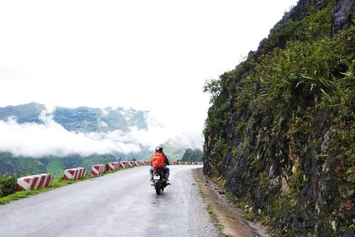 3-Day Ha Giang Loop: Motorbike Adventure Through Dong Van Plateau