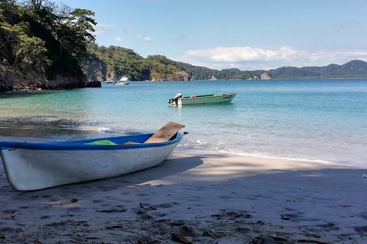 Isla Tortuga Snorkeling Tour from Paquera — Boat Ride, Reefs & Tropical Beach