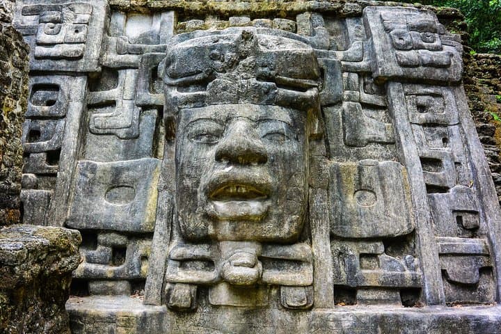 Lamanai and Scenic Boat Ride from Caye Caulker: New River to Ancient Temples photo 3