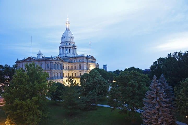 Lansing Scavenger Hunt: Discover Michigan’s Capital with Let’s Roam photo 2