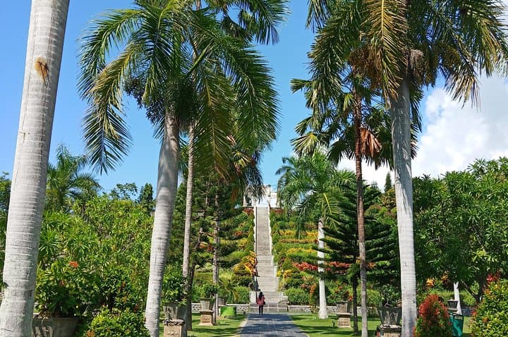 Heaven’s Gate to Water Palace: Lempuyang, Tirta Gangga & Tibumana Waterfall Day Tour photo 5
