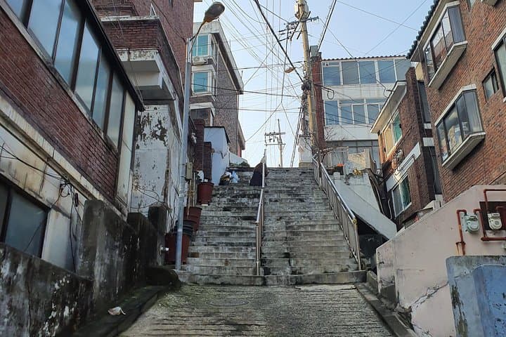 Seoul Parasite Film Locations Full-Day Tour — Walk the Movie’s Real Streets photo 4