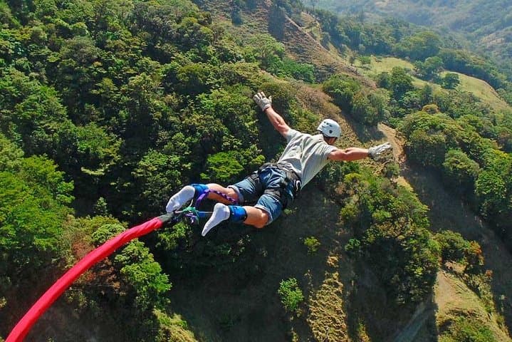 Monteverde Cloud Forest Zipline & Extreme Bungee: Canopy Adrenaline in Costa Rica