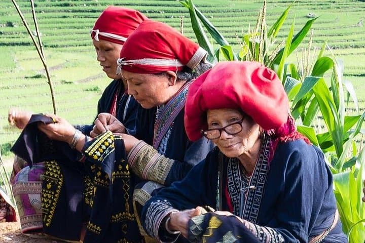Sapa 2-Day Trek from Hanoi: Homestay Trekking to Lao Chai & Ta Van photo 4