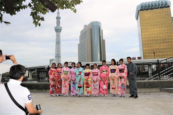 Asakusa Rickshaw & Kimono Experience: Temple Stroll and Historic Street Tour photo 2
