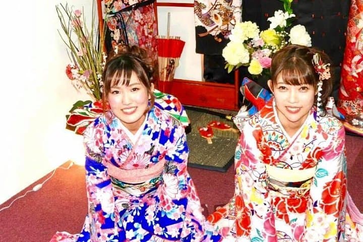 Asakusa Rickshaw & Kimono Experience: Temple Stroll and Historic Street Tour photo 3