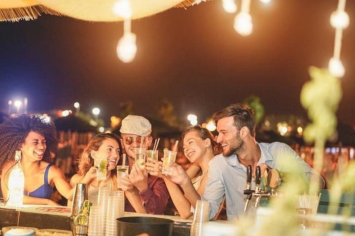 Austin Sixth Street Bar Hunt: App-Led Evening Adventure on East 6th