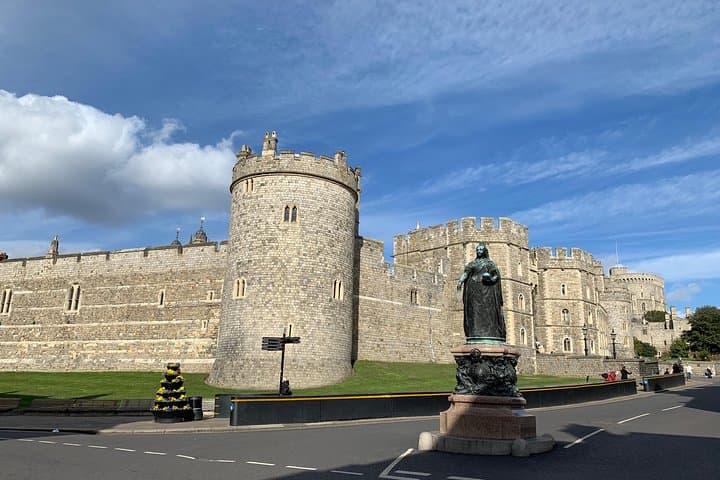Stonehenge, Salisbury & Windsor Castle Day Trip from London photo 2