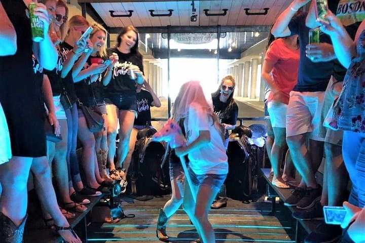 Downtown Nashville Party Wagon: 90-Min 21+ Tractor Tour on Broadway photo 5