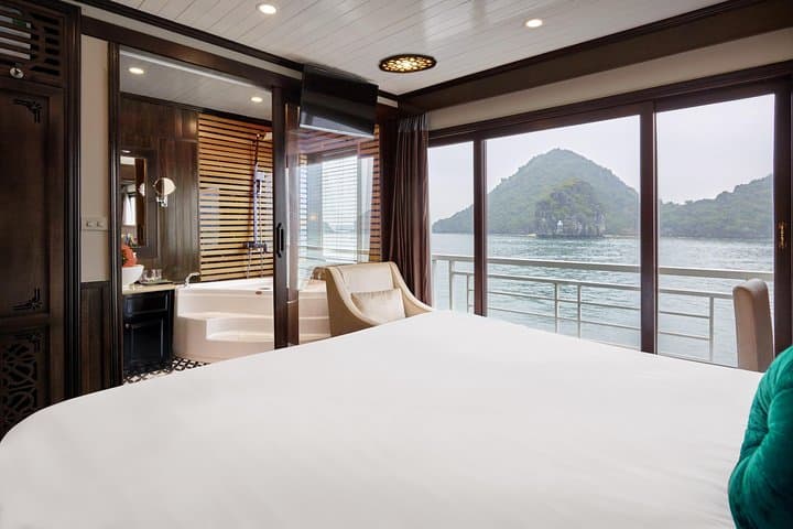 Alisa Luxury Overnight Cruise in Halong & Lan Ha Bay — Kayak, Ti Top & Pearl Farm photo 5