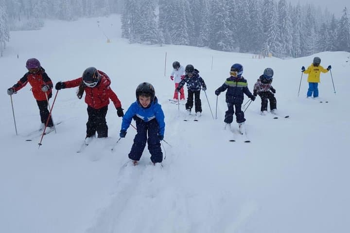 Private Ski Lessons in Brașov — Master the Slopes at Poiana Brașov photo 3