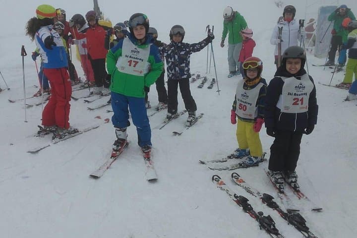 Private Ski Lessons in Brașov — Master the Slopes at Poiana Brașov photo 6