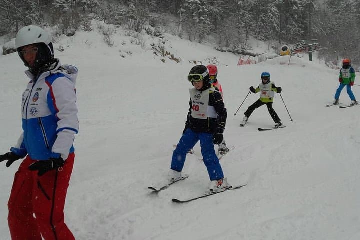 Private Ski Lessons in Brașov — Master the Slopes at Poiana Brașov photo 2