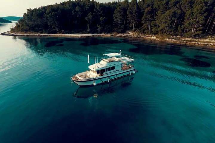 Mljet National Park Yacht Excursion from Korčula — Sea Lakes, Monastery & SUP photo 3