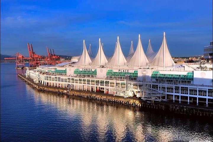 Private Luxury Vancouver Shore Excursion: 4–5 Hour City Highlights photo 2