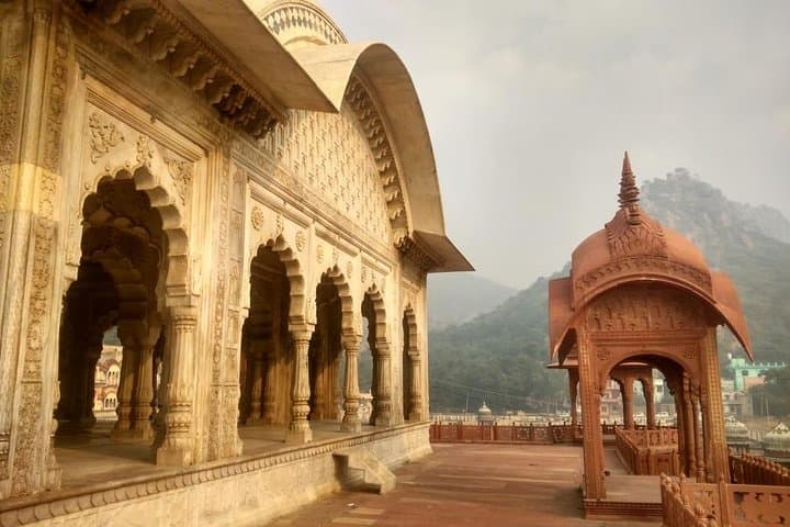 3-Day Private Alwar Tour: Sariska Safari, Bala Quila & Aravalli Cave Paintings photo 3
