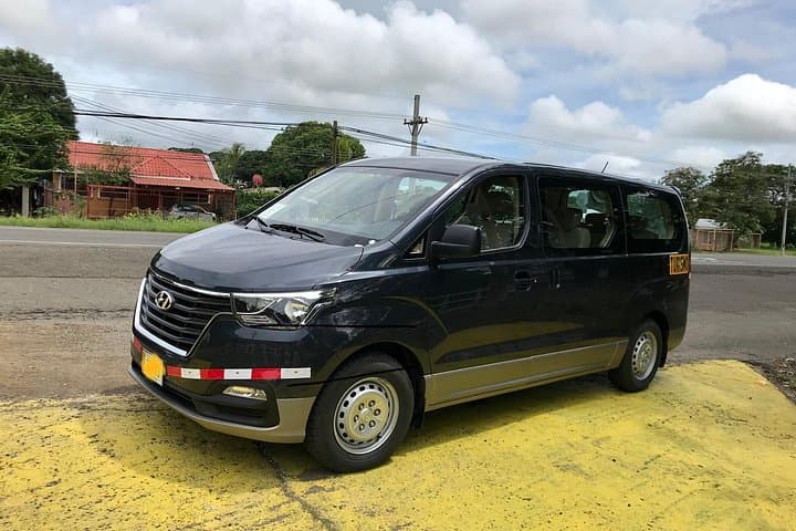 Private Liberia Airport Shuttle — Stress-Free Transfers to Guanacaste Resorts photo 1