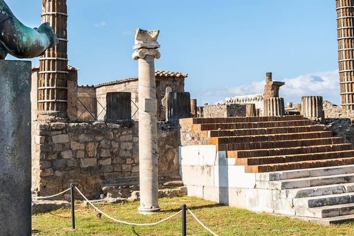 Skip-the-Line Pompeii Private Tour from Amalfi Coast — Guide, Transfer & Tickets photo 4