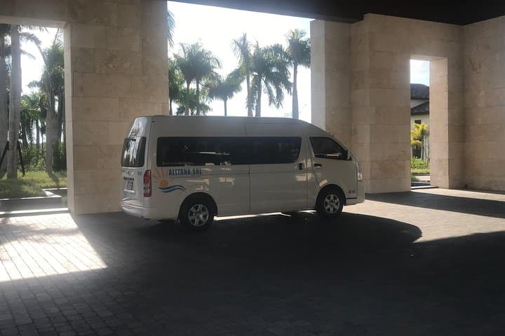 Cap Cana Private Transfer from Punta Cana Airport (PUJ)