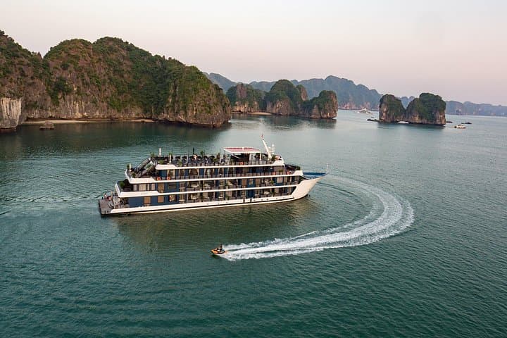 Overnight Halong Bay & Lan Ha Bay Cruise (2D1N) — Rosy Cruise Luxury Experience photo 1