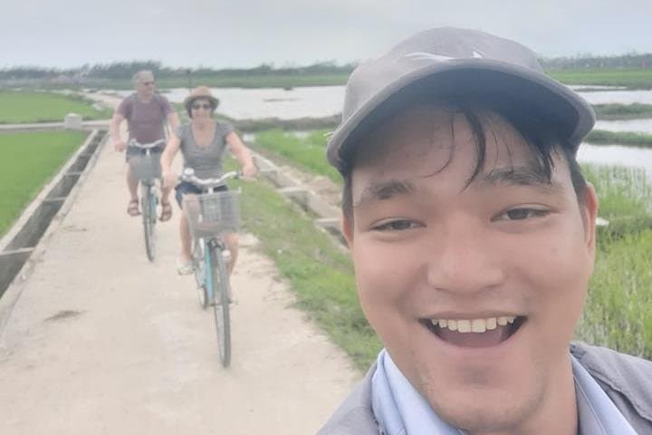 Pedal & Paddle: Tra Que Vegetable Village and Basket Boat Cultural Ride from Hoi An photo 4