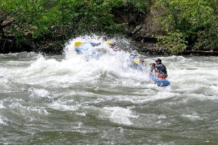Paddles and Pints: Wenatchee River Whitewater Rafting and Brewery Tour photo 5