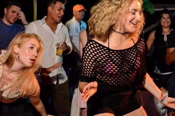 Dance the Night Away in Kingston: Nightlife, Dancehall Lessons & Club Guide
