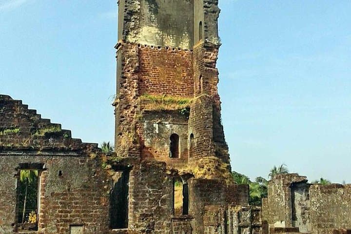 North Goa Private Day Tour: Fort Aguada, Calangute & Chapora Highlights photo 3