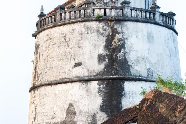 North Goa Private Day Tour: Fort Aguada, Calangute & Chapora Highlights