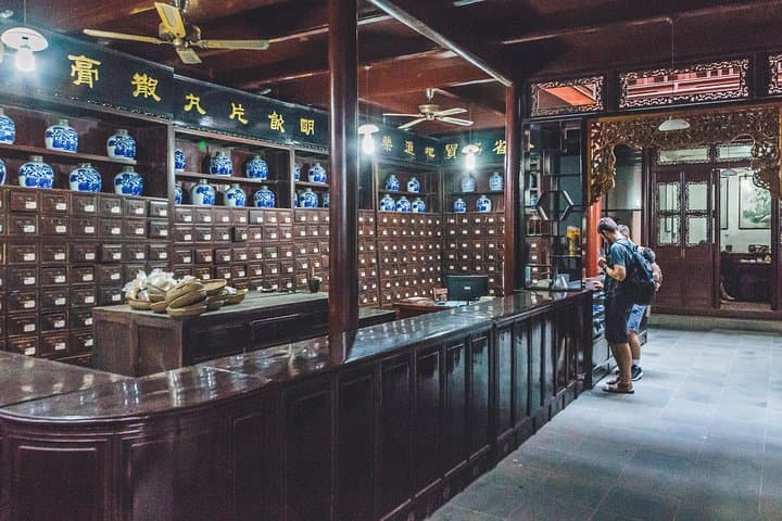 Chengdu Spices & TCM Wholesale Market Walking Tour