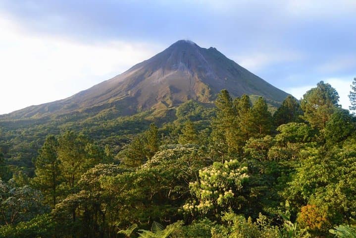 Arenal Volcano and Baldi Hot Springs Day Tour from San José photo 5