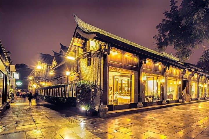 Chengdu After Dark: Illuminated Night Tour of Taikoo Li, Tianfu Square & Jiuyanqiao photo 3