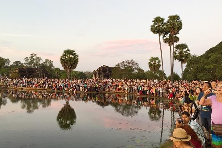 Siem Reap Angkor Wat Sunrise: 2-Day Small-Group Temple Tour Guide photo 4