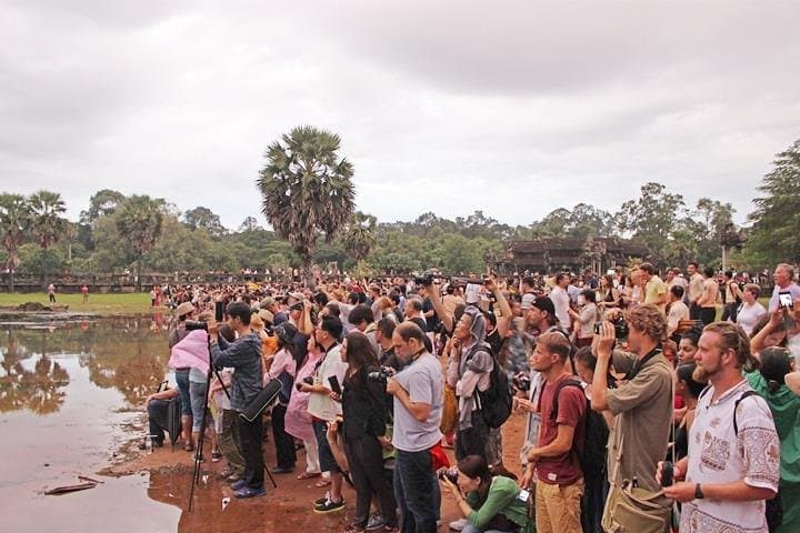 Siem Reap Angkor Wat Sunrise: 2-Day Small-Group Temple Tour Guide photo 5