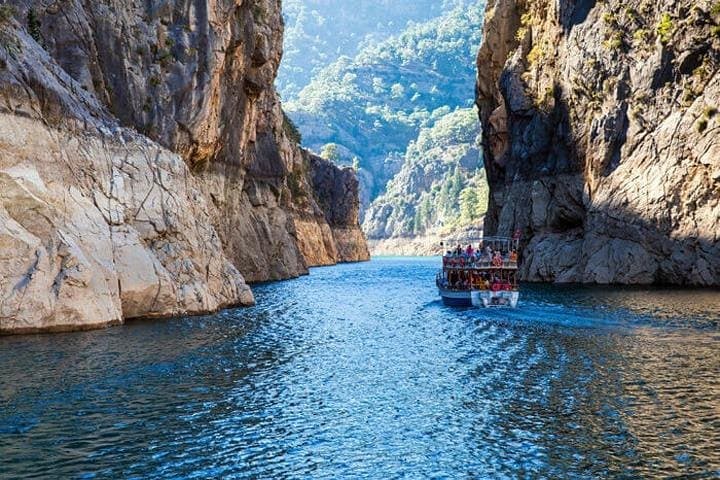 Green Canyon Boat Tour from Side: 5-Hour Oymapınar Dam Cruise with Lunch