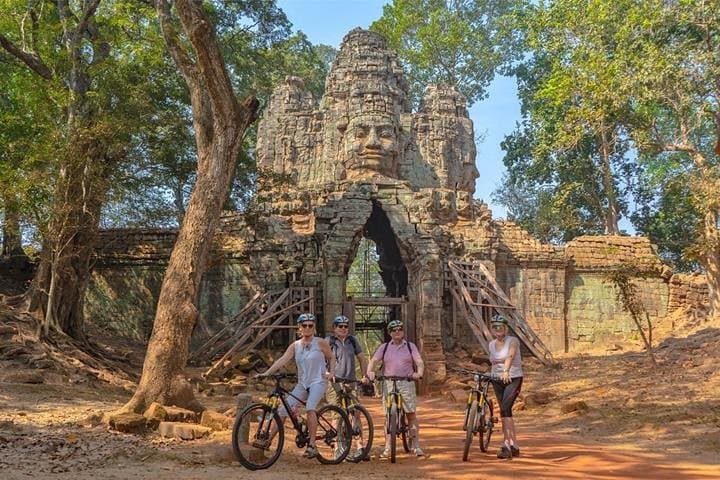 Angkor Sunrise Bike Tour: Sunrise over Angkor Wat with Breakfast & Lunch photo 2
