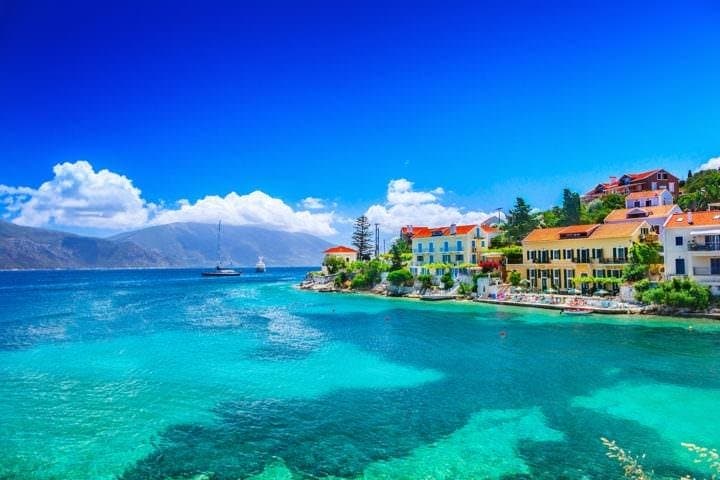 Round Ithaca from Kefalonia: Full-Day Shared Sailing Trip to Gidaki & Kioni