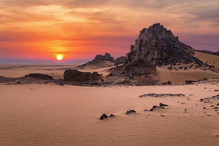 Hoggar Dawn: 3-Day Private Sahara Tour from Tamanrasset photo 4