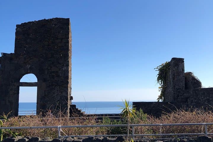 Full-Day Etna to Acitrezza: Silvestri Craters, Lava Caves & Coastal Villages photo 5