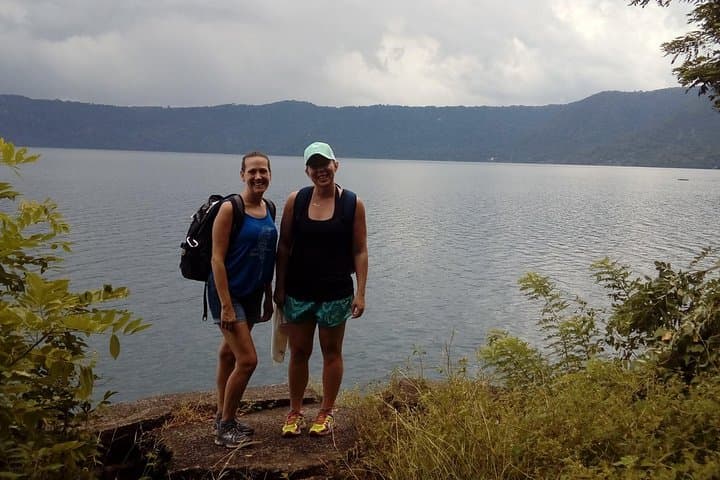 Laguna de Apoyo Hike: Crater-Lake Swim, Wildlife & Petroglyphs Near Granada