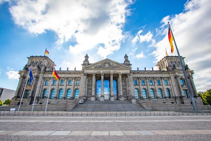 Majestic Berlin Mitte Walking Tour with a Local photo 5