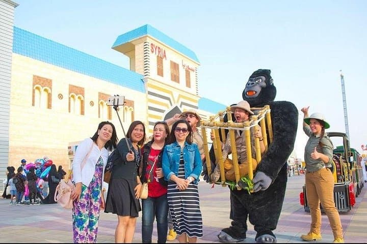 Dubai Miracle Garden and Global Village Day Tour with Transfers photo 2