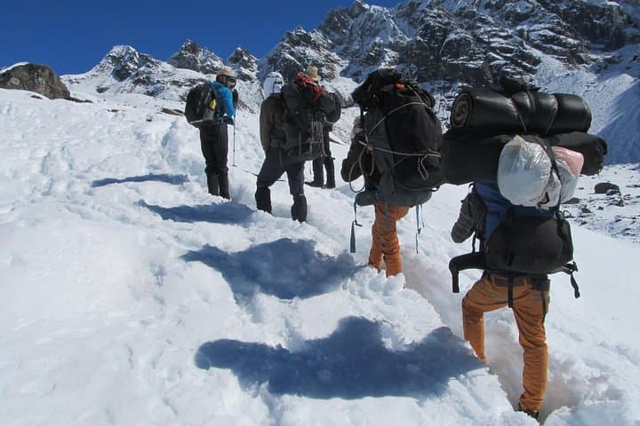 Conquering Everest's Three High Passes: A 16‑Day Khumbu Trek photo 5