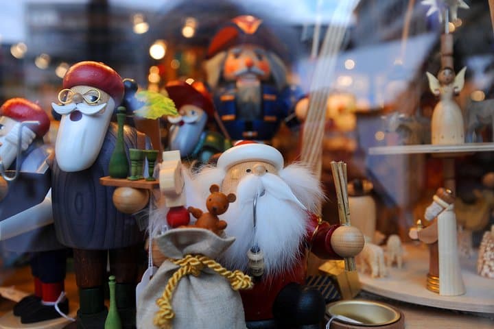 Düsseldorf Christmas Markets Walking Tour — Old Town Mulled Wine & Museum Entry photo 2