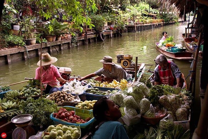 Visit Khlong Lat Mayom & Taling Chan: Authentic Bangkok Floating Market Experience photo 2