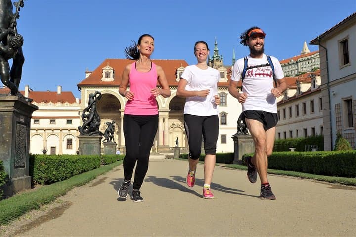 Prague Running Tour: Private 6-9K Intro Through Old Town, Charles Bridge & Castle