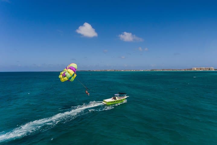 Parasailing in Palm Beach Aruba — 700-Foot 'Legally High' Flight