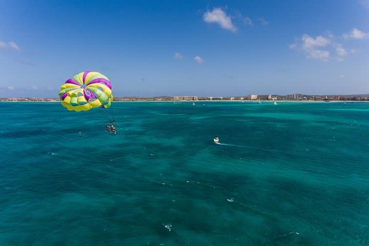 Parasailing in Palm Beach Aruba — 700-Foot 'Legally High' Flight photo 6