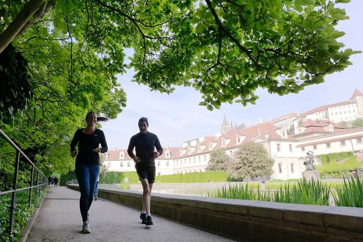 Run Prague's Classics: Guided 9–12K Sightseeing Tour photo 4